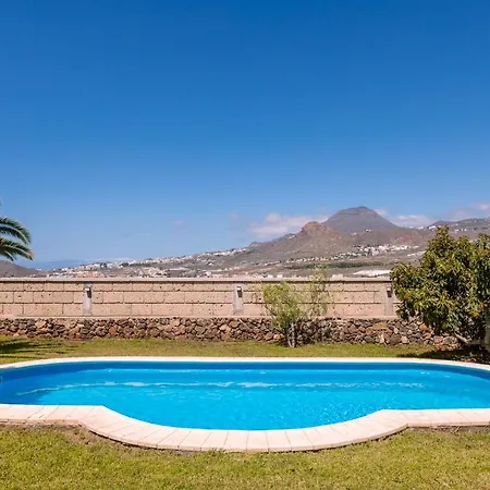 Modern With Private Pool And Mountain Views