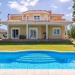 Modern With Private Pool And Mountain Views Villa