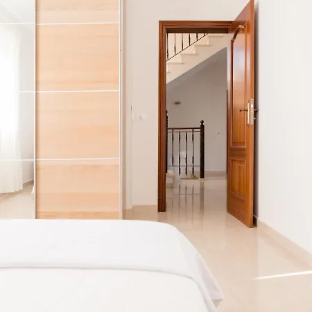 Modern With Private Pool And Mountain Views *