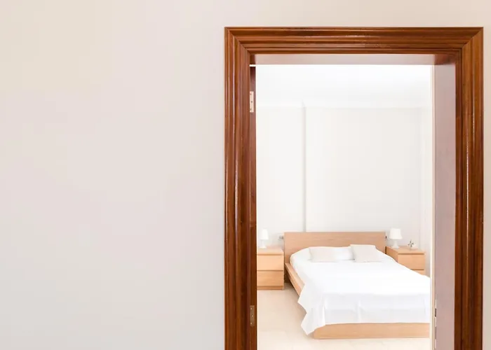 Modern With Private Pool And Mountain Views וילה