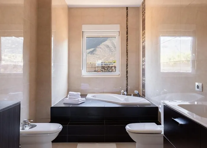 וילה Modern With Private Pool And Mountain Views *