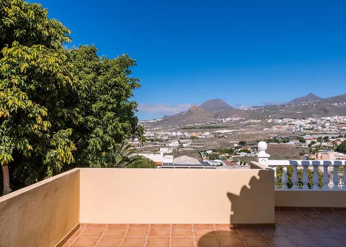 Modern With Private Pool And Mountain Views Villa