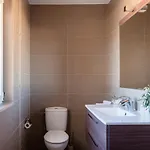 Modern With Private Pool And Mountain Views וילה ארונה
