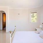 וילה Modern With Private Pool And Mountain Views ארונה
